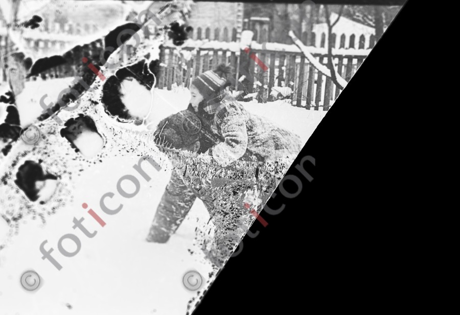 Spass im Schnee | Fun in the snow - Foto Harder-003_DivKBBild121.jpg | foticon.de - Bilddatenbank für Motive aus Geschichte und Kultur